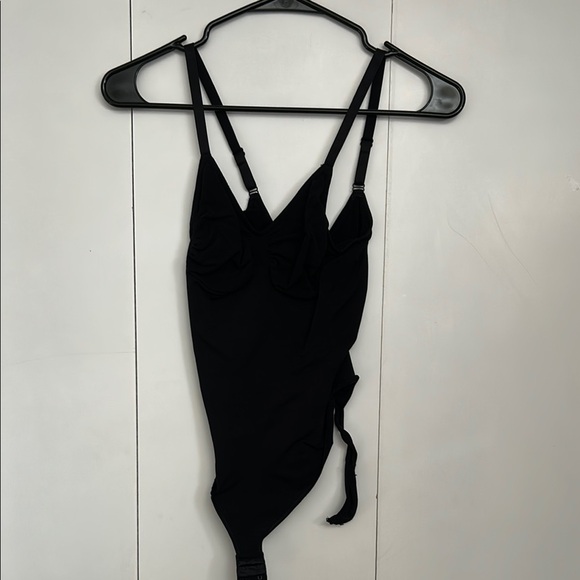 Black One Piece bodysuit body contour shapewear - Picture 1 of 5